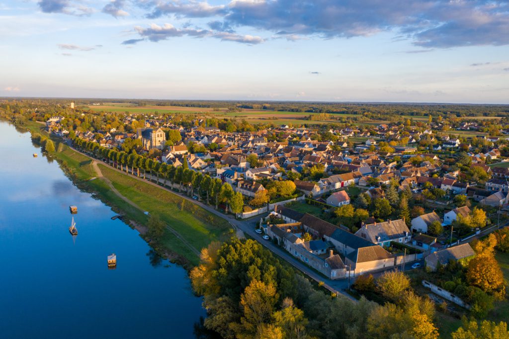 Saint Dye sur Loire drone 1 scaled 1